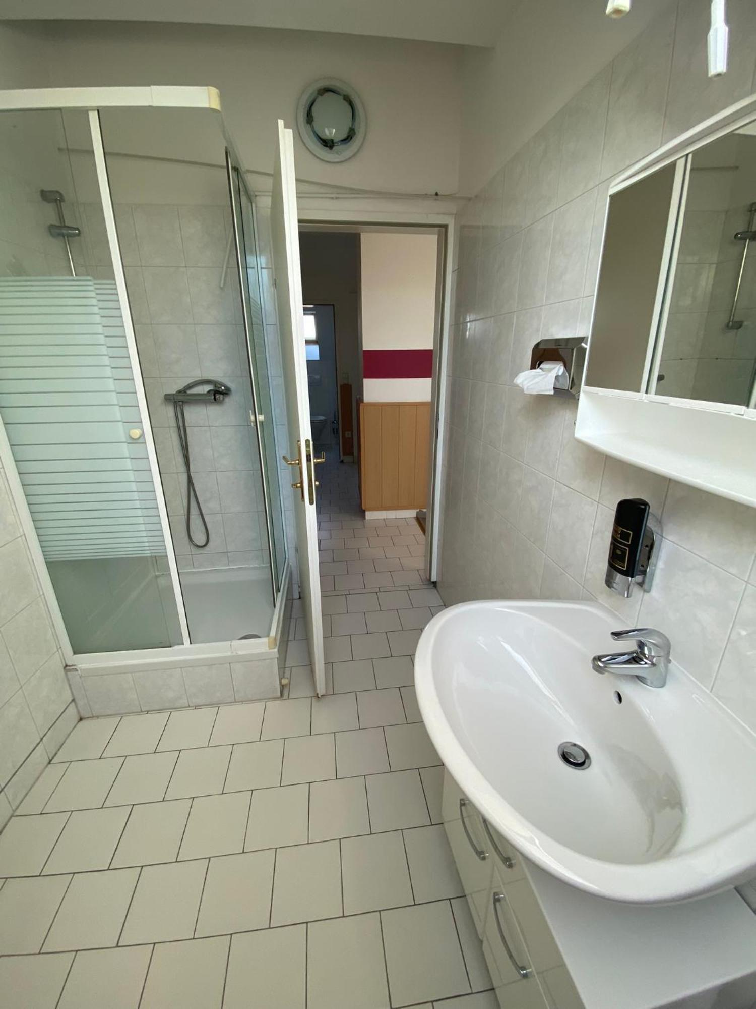 Pension Lizzi Vienna Exterior photo