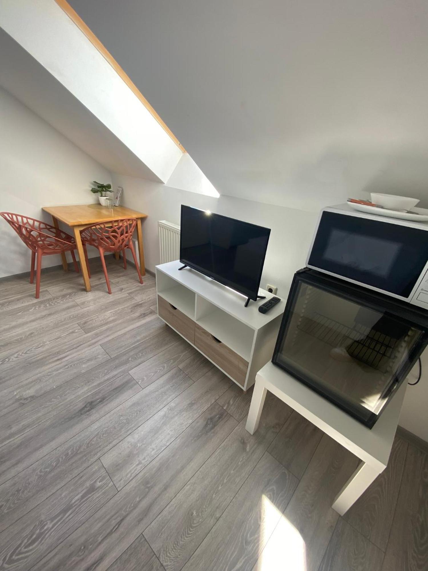 Pension Lizzi Vienna Exterior photo