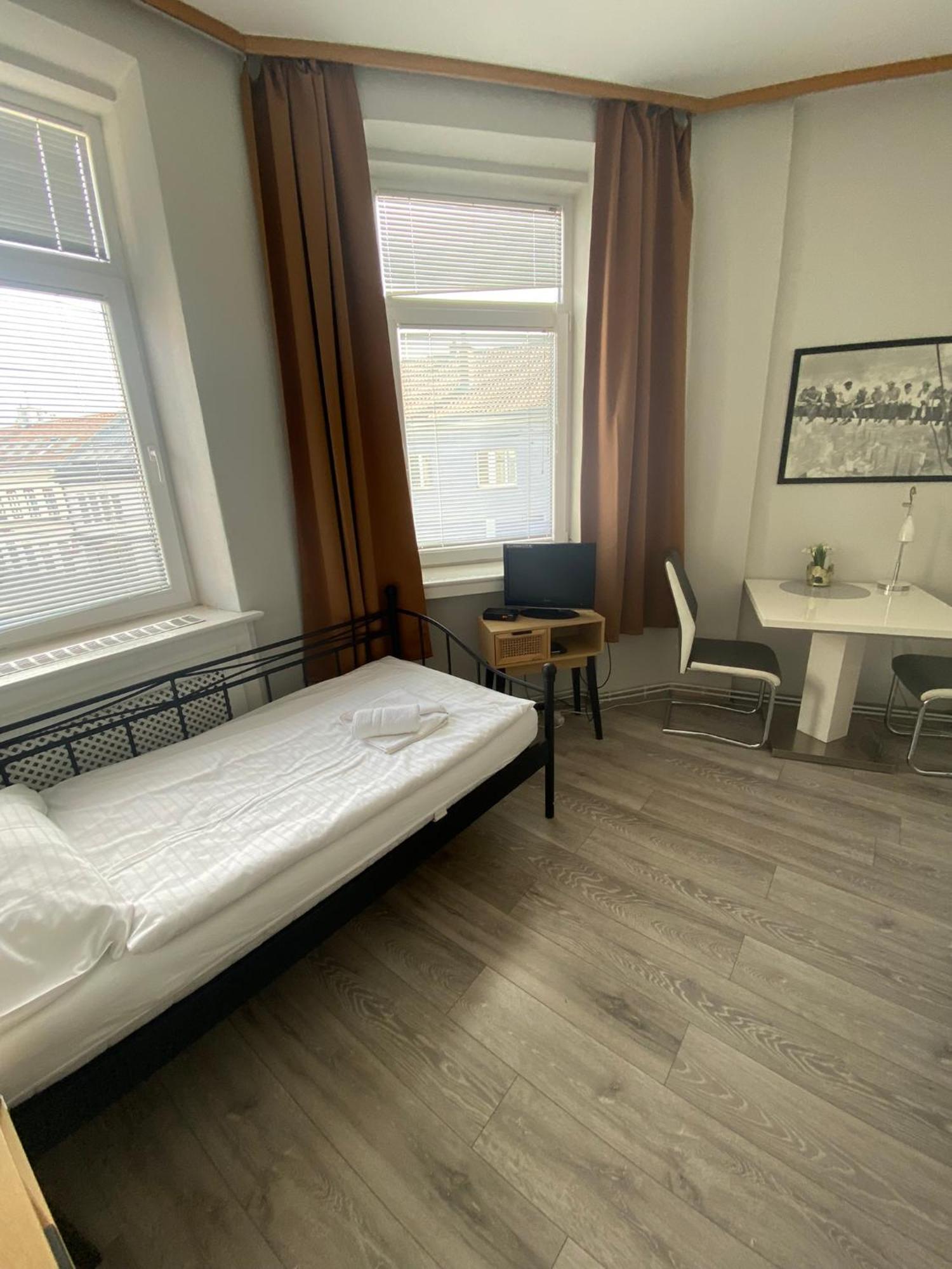 Pension Lizzi Vienna Exterior photo
